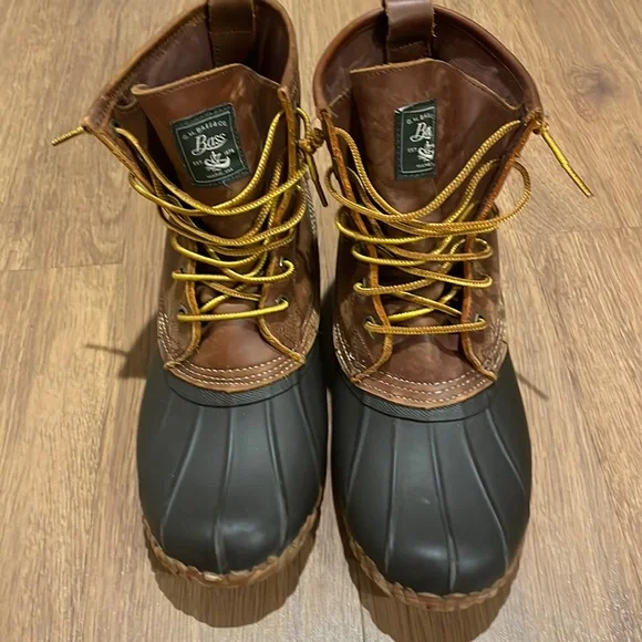 G.H. Bass & Co. | Shoes | Bass Leather Waterproof Duck Boots  display picture 1